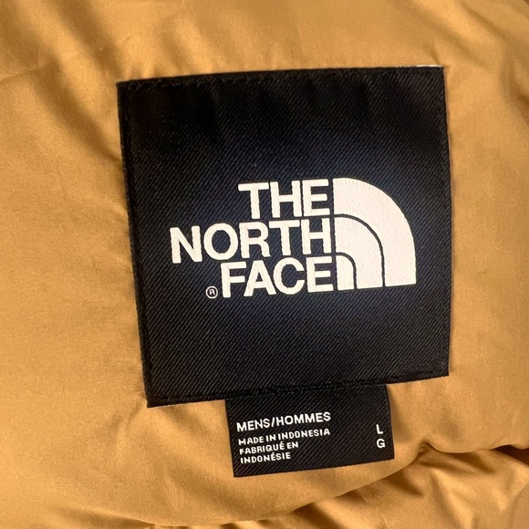 Brand new North Face parka with tags - Picture 14 of 16